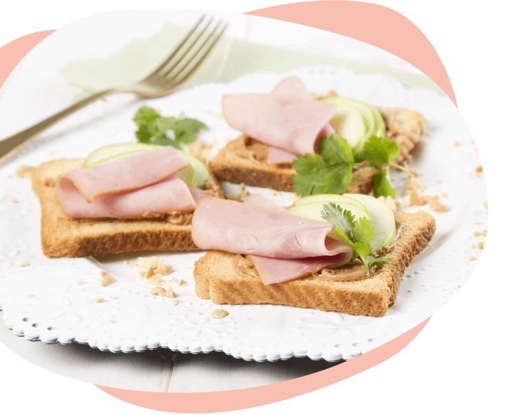 jamon con manzana y mantequilla de mani