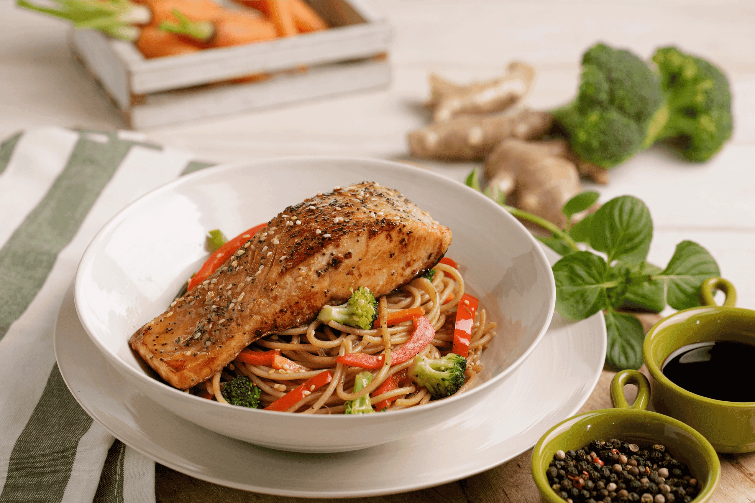 wok de pasta y salmon pietran