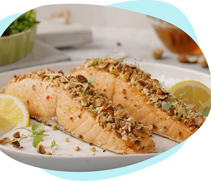 Salmon al natural con costra crujiente de nueces m